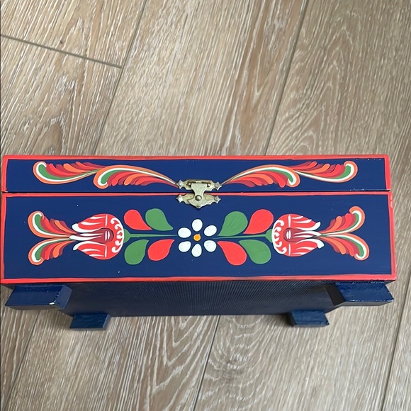 Colorful Decorative Box - Picture 3 of 7
